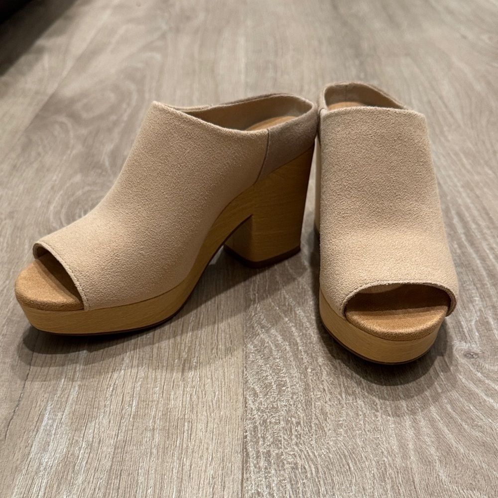 Toms Tan Women's Mules with Wooden Heel